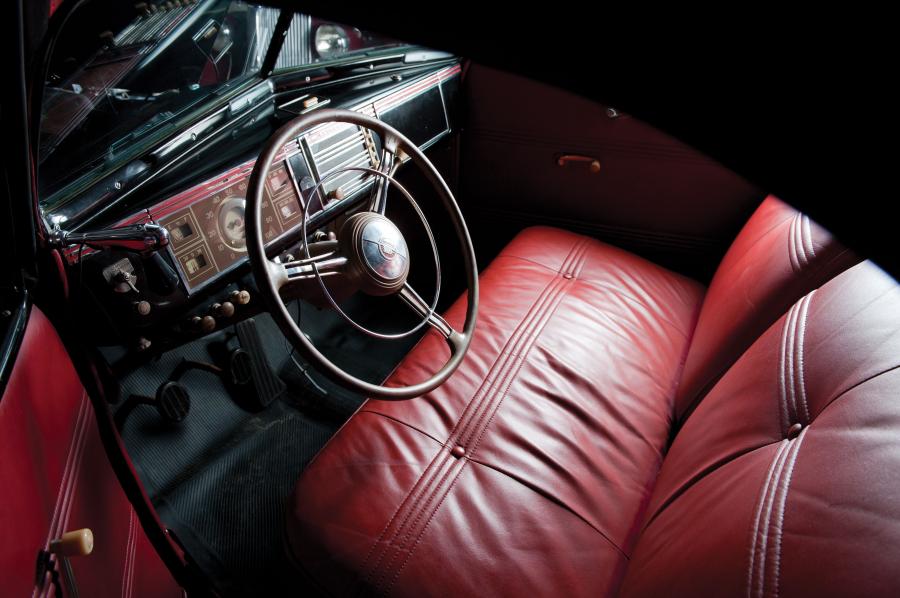  Plymouth Deluxe Convertible Coupe 1939 года  (фото 26 из 33)